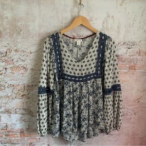 Clover + Scout Boho Peasant Blouse in White and Blue